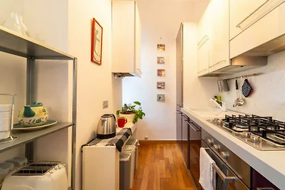 Isola Cozy Apartment