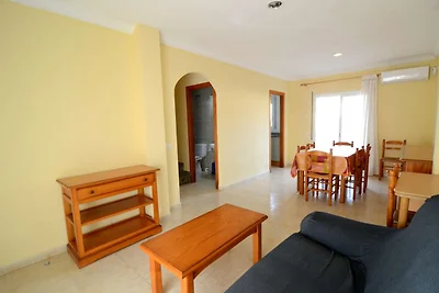 Ferienhaus in LEscala mit Swimmingpool