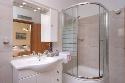 One Bedroom Apartment with Balcony 3