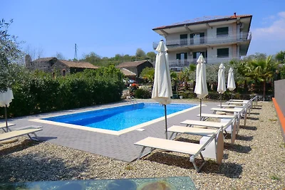 Casa vacanze con vista sulla valle e piscina