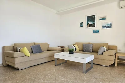 Gem�tliche und verbundene Wohnung in Saranda