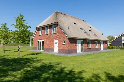 Luxuriöse Villa mit 6 Bädern in einem...