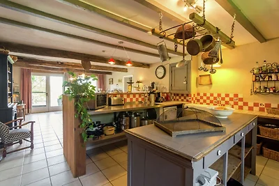 Geräumiges Ferienhaus mit Hinterhof und...