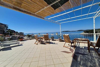 Apartments Matea - One-Bedroom Apartment with...