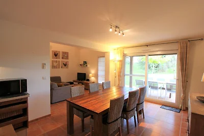 Accogliente casa vacanze ad Arles con piscina