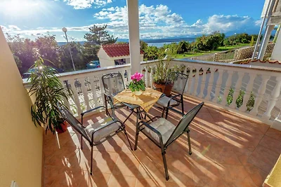 Apartment in Dramalj mit Whirlpool