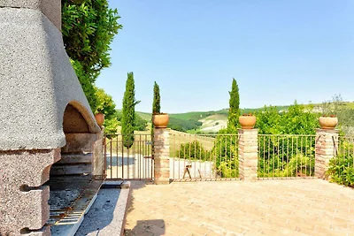Malerisches Ferienhaus in Montalcino mit...
