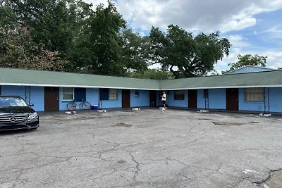 Entspannendes Kingsize-Bett | Tampa