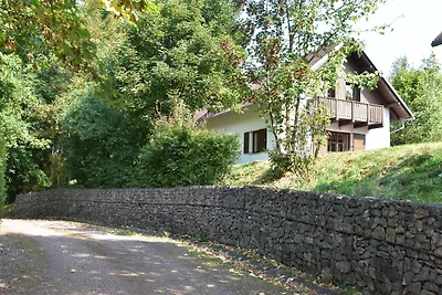 Geräumiges Ferienhaus in Javornik