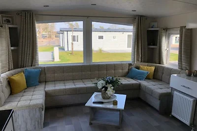Ferienhaus in Mol mit Terrasse und Wifi
