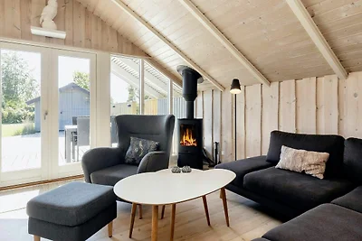 6 Personen Ferienhaus in Væggerløse-By Traum