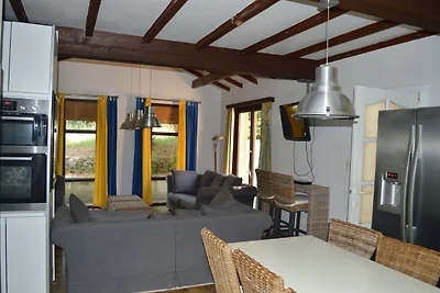 Komfortables Ferienhaus mit privatem Pool