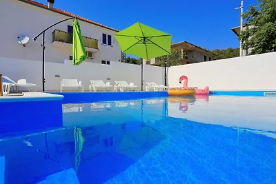 Appartamento moderno a Bibinje con piscina