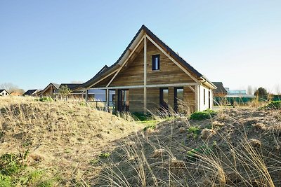 Geräumiges Ferienhaus in Strandnähe