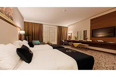 Deluxe-Zimmer mit Kingsize-Bett, Sonntag,...