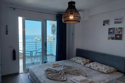 Apartment in Saranda near Sandy Beach