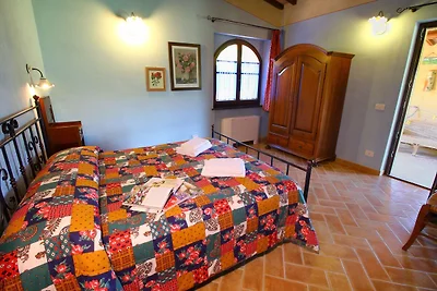Agriturismo di lusso con piscina a Montalcino