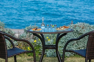 Villa di lusso fronte mare a Kato