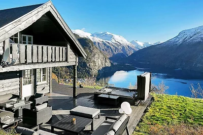 8 persone case ad Valldal-By Traum