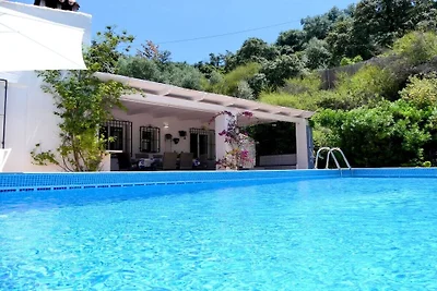 Finca in TORROX met zwembad