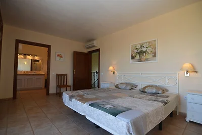 Geräumige Villa mit privatem Pool in El Algar