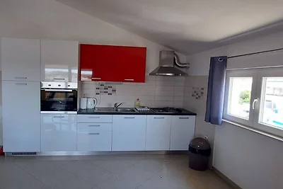 Expansive Ciovo Apartment with Sea-Views, Bal...