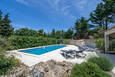 Luxuriöse Villa mit privatem Pool