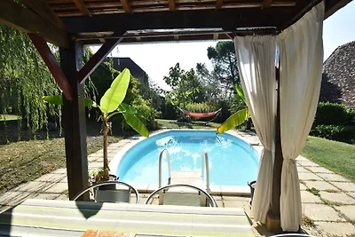 Moderna casa vacanze in Aquitania con piscina