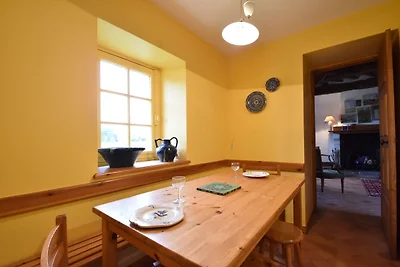 Schönes Ferienhaus mit Innenhof in Appeville