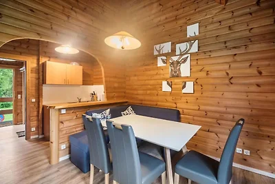 Ferienhaus am Hotel mit Tennishalle und Sauna