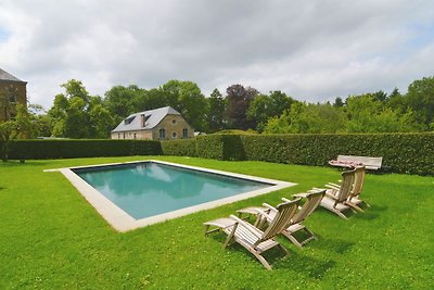 Accogliente casa vacanze con piscina a Gesves