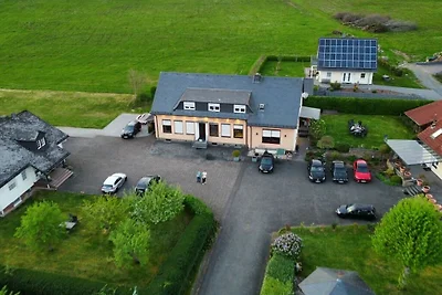 Vakantiehuis in Neichen met barbecue