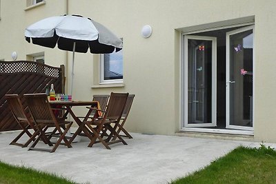 Komfortable Doppelhaushälfte mit Terrasse-ehe...