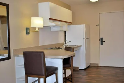 2 Queensize Bedden | Roken, Keuken