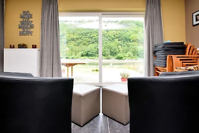 Ferienhaus in Hastiere in der Nהhe des Waldes