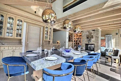 Chalet in Les Gets mit Jacuzzi & Skizugang