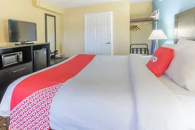 Knoxville, TN | Kingsize-Bett