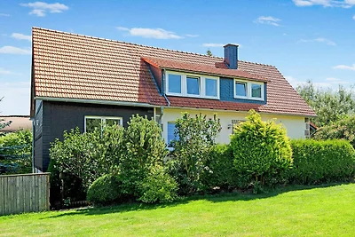 Stilvolle Wohnung in Stormbruch mit Garten