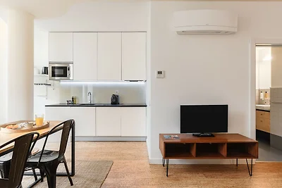 On Trend Nightlife Studio 203