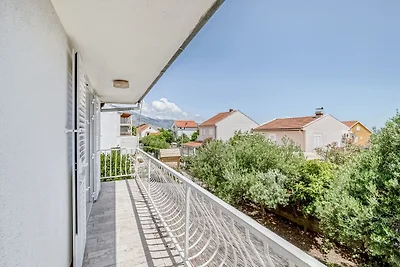 Villa a Sabbioncello vicino a Seabeach