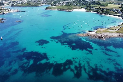 Bella casa nuova con piccola vista mare