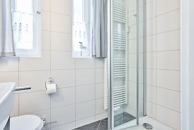 Moderno appartamento per vacanze con balcone ...