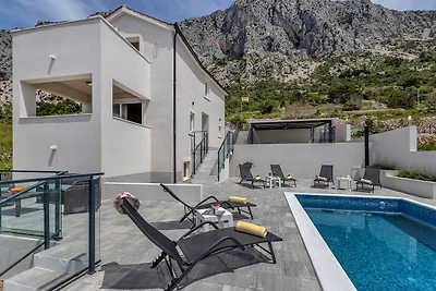 Splendida villa a Drašnice con piscina...