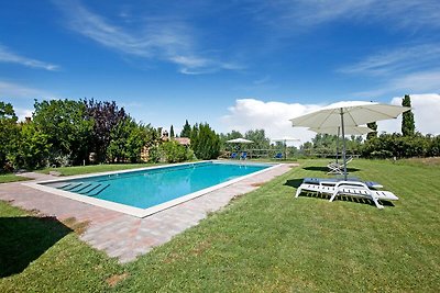 Rozkładany dom wakacyjny w Sarteano z basenem