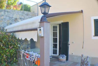 Wohnung Finale Ligure nahe Ondina Strand