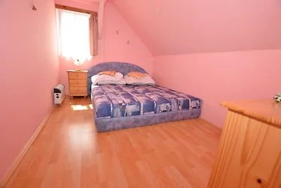 Ferienhaus in Starי K?e?any mit Garten