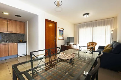 Apartment in Roses mit Balkon und Poolblick