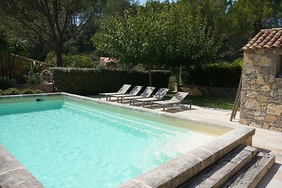 Schönes Ferienhaus mit privatem Pool