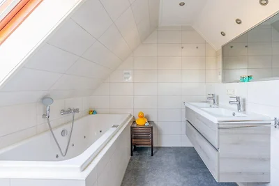 Charmante Villa in der Nähe von Meer und Wald