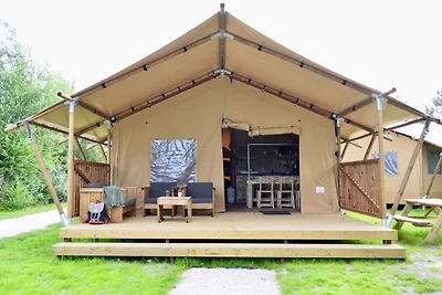 Bellissima tenda con cucina e doccia vicino a...